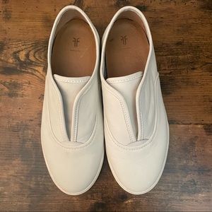 Frye white leather Mindy slip on sneaker Size 7.5